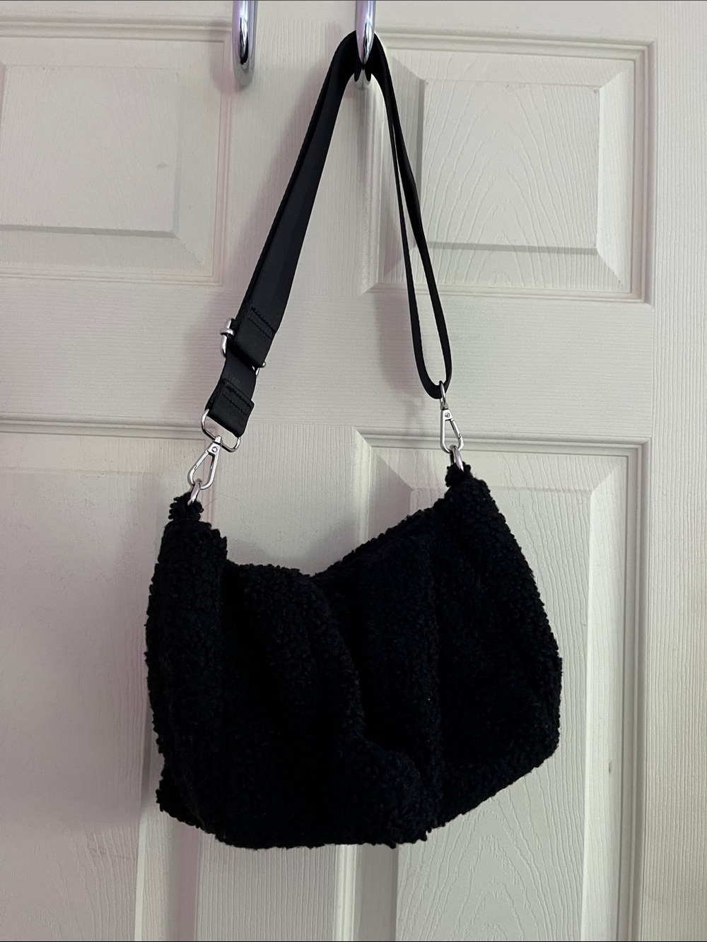 Black Sherpa Shoulder Bag with detachable straps
